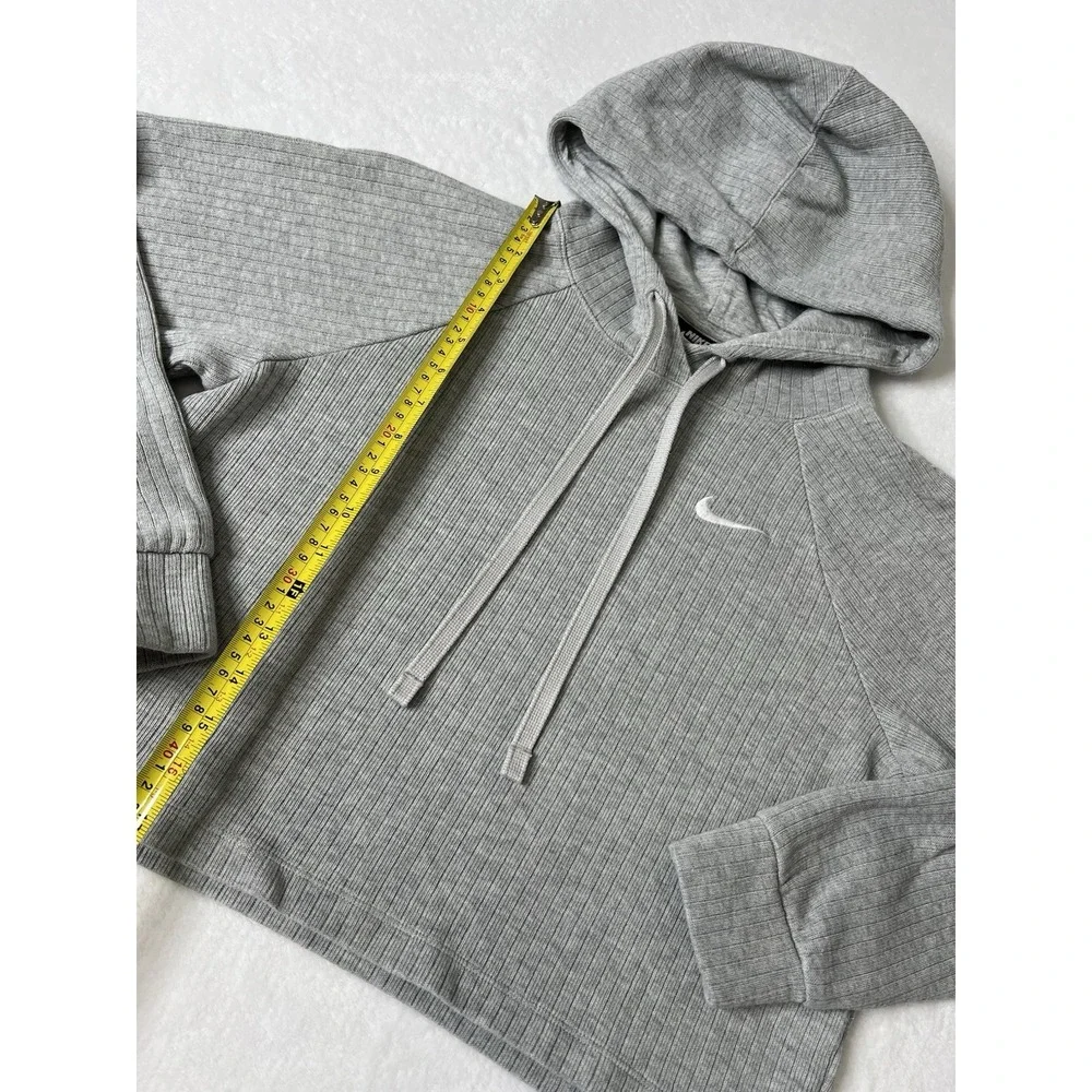 Nike cropped ribbed